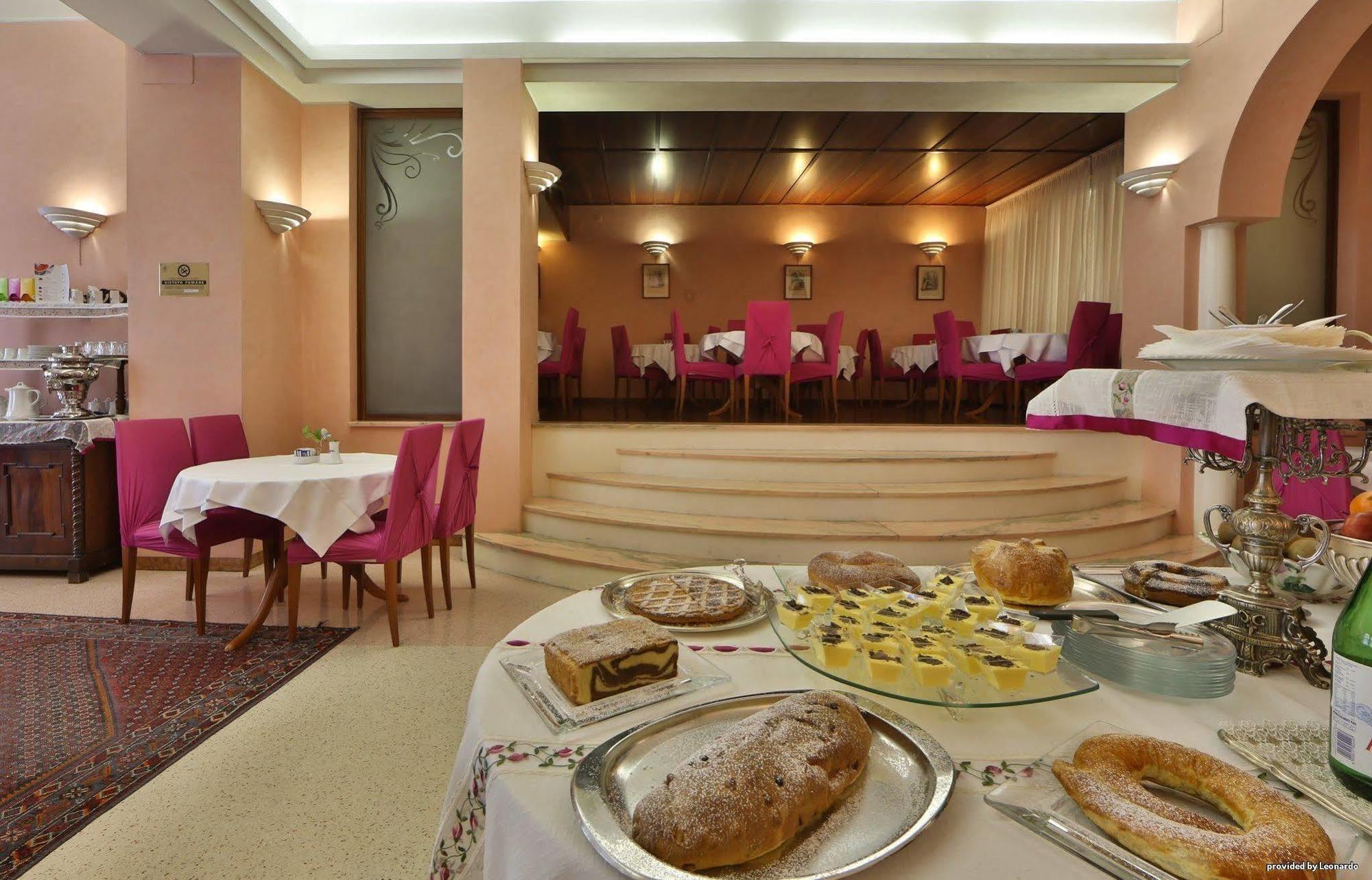 Hotel San Giusto Триест Экстерьер фото